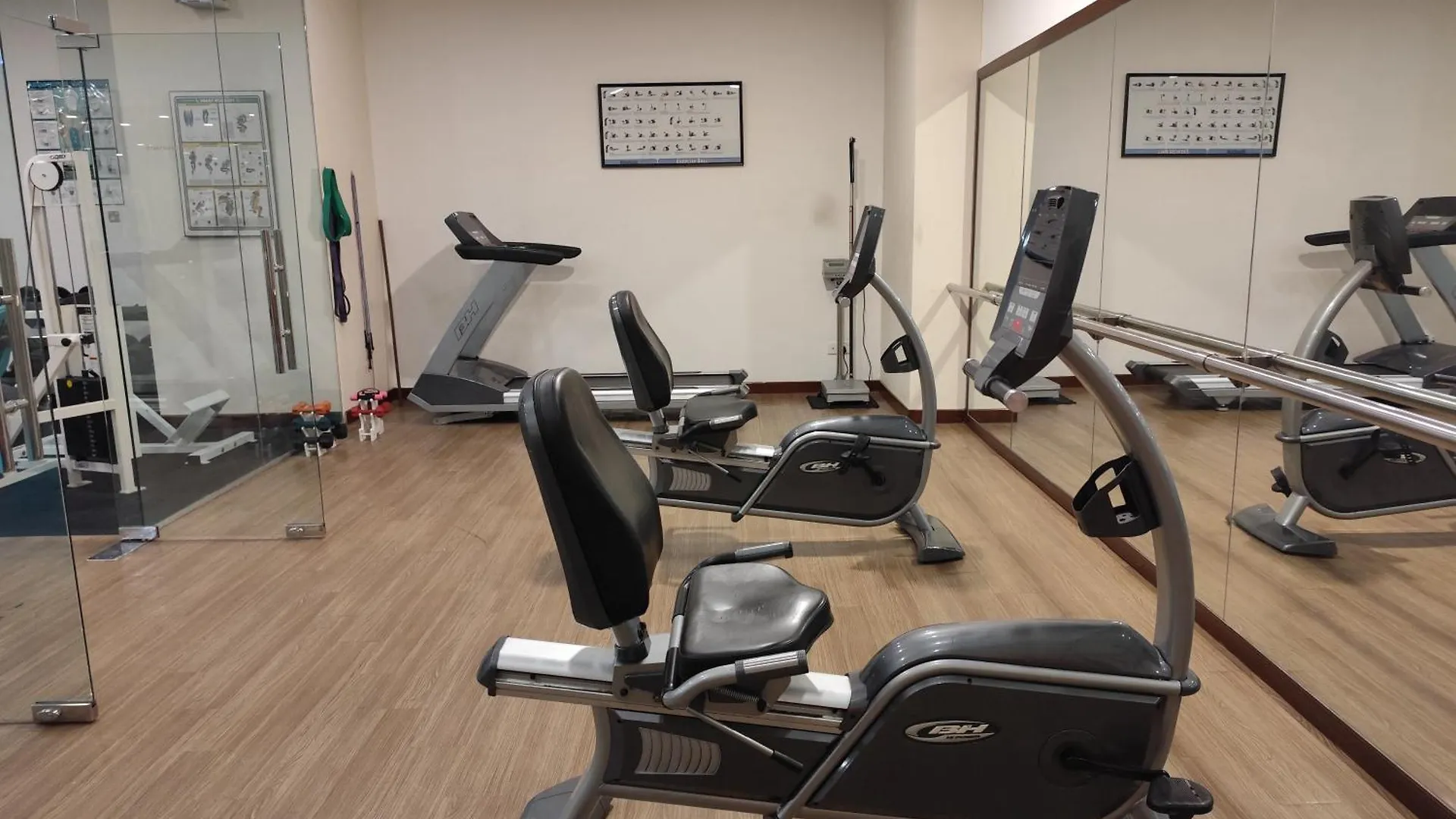 Kl Universal Service Suites At Times Square Kaula Lumpur Malaysia Kuala Lumpur Apartment