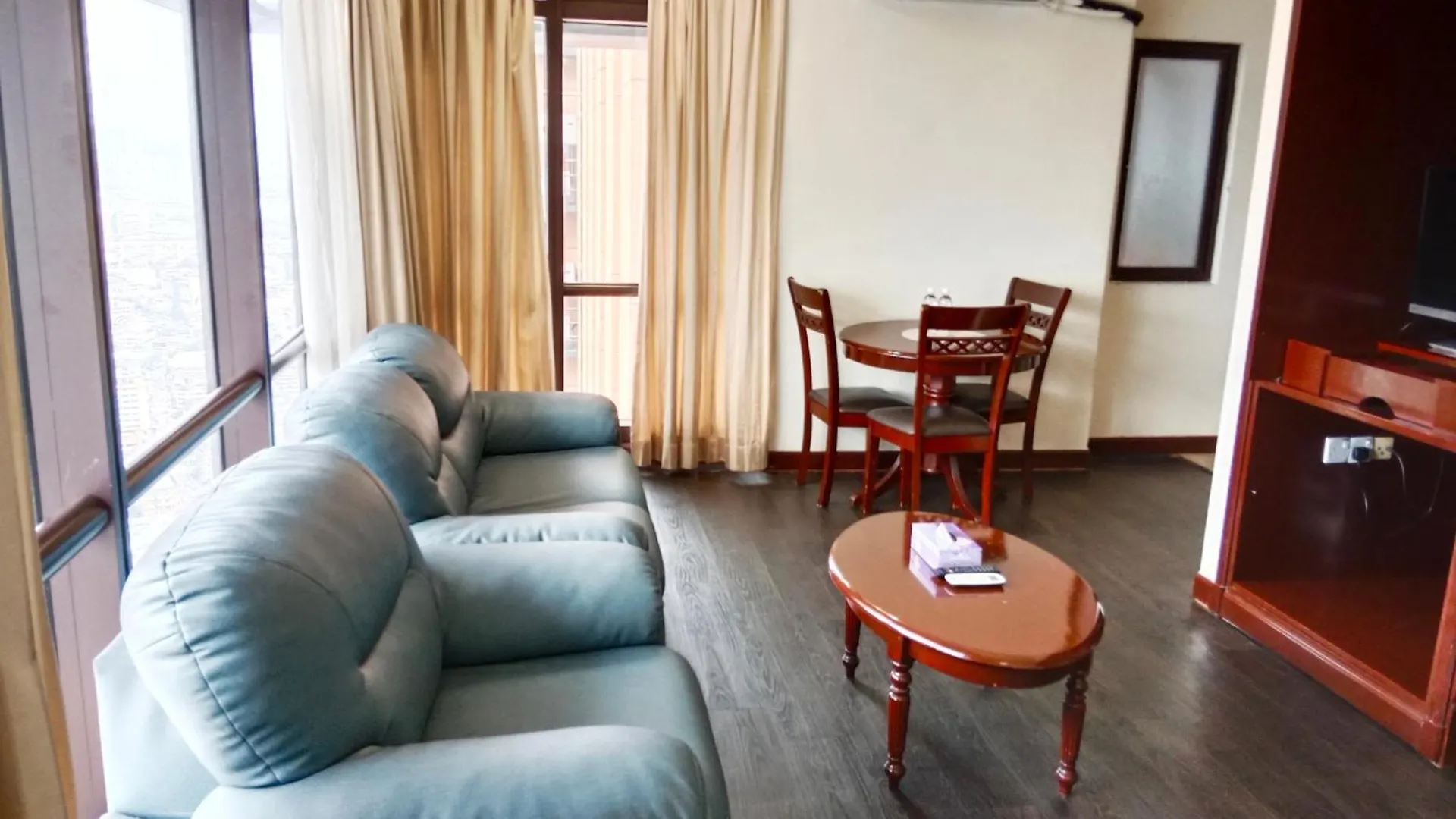 Kl Universal Service Suites At Times Square Kaula Lumpur Malaysia Kuala Lumpur