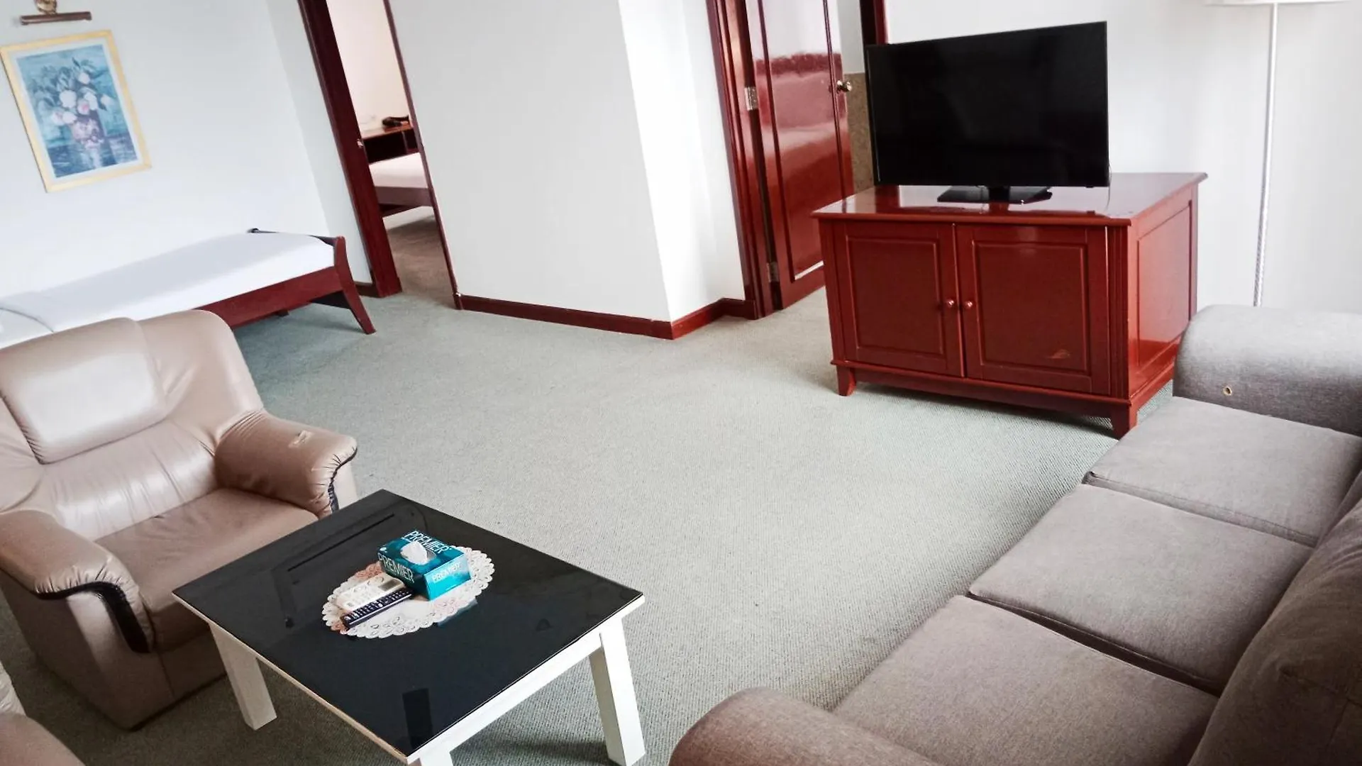 Kl Universal Service Suites At Times Square Kaula Lumpur Malaysia Kuala Lumpur Apartment