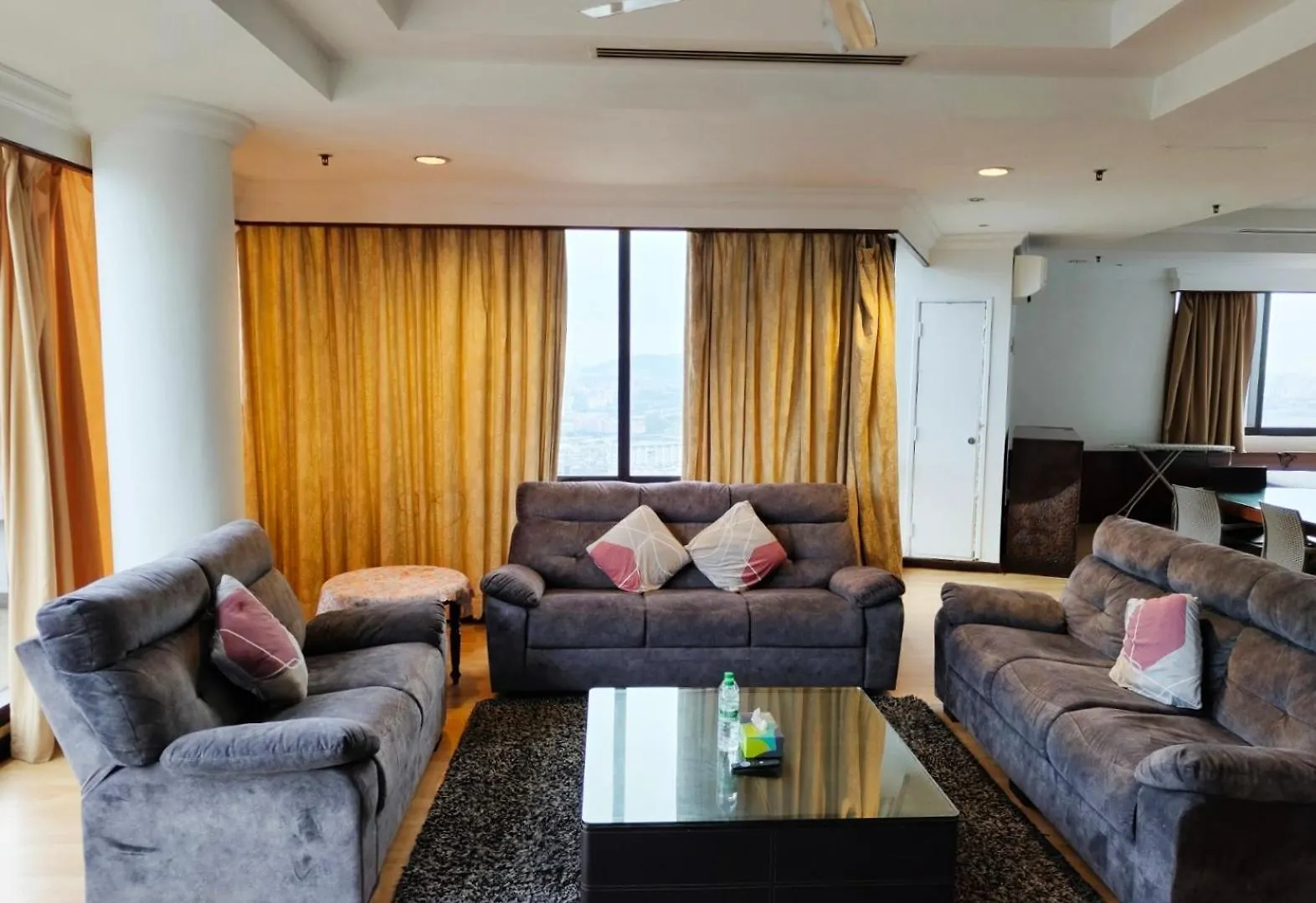 דירה קואלה לומפור Kl Universal Service Suites At Times Square Kaula Lumpur Malaysia