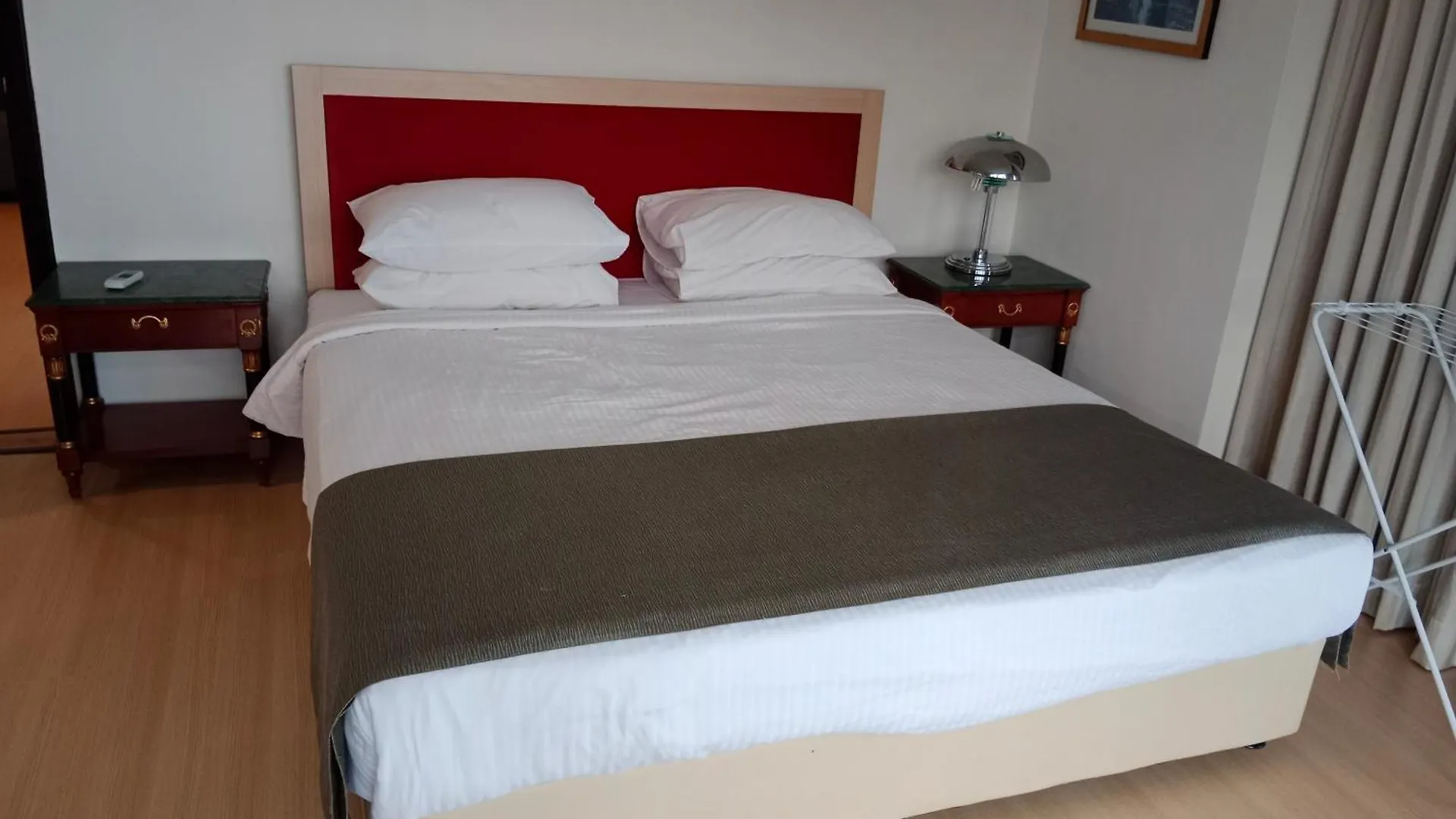 Kl Universal Service Suites At Times Square Kaula Lumpur Malaysia Kuala Lumpur Apartment